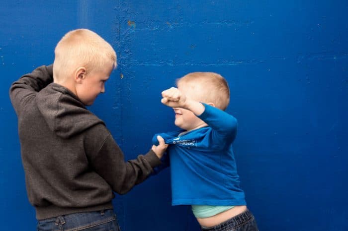 How to solve fights between children