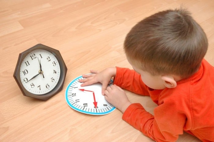 Teaching your child to read the time